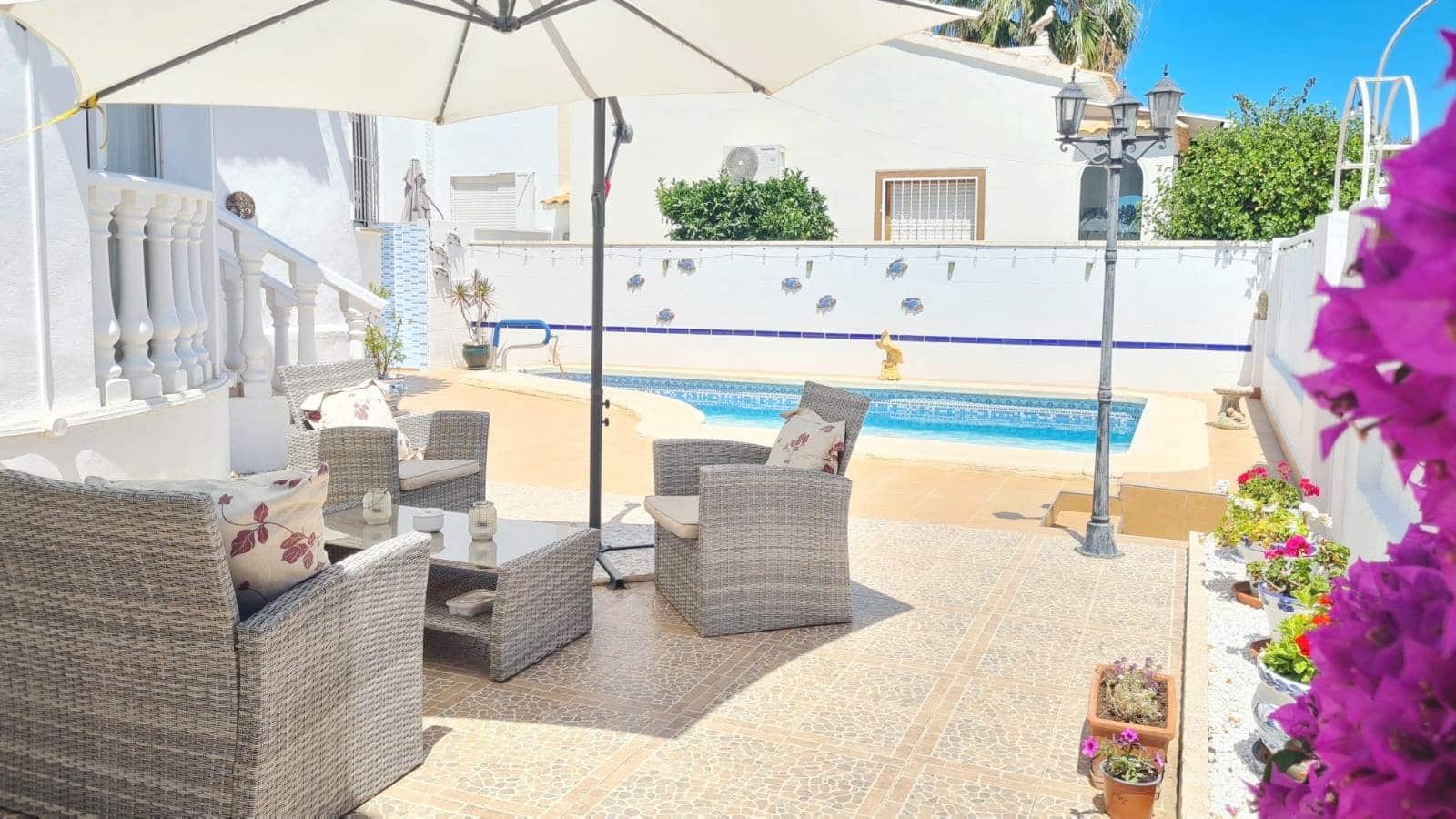 Chalet de 2 habitaciones en Orihuela Costa en venta con piscina garaje - 399.900 € (Ref: 10060365)