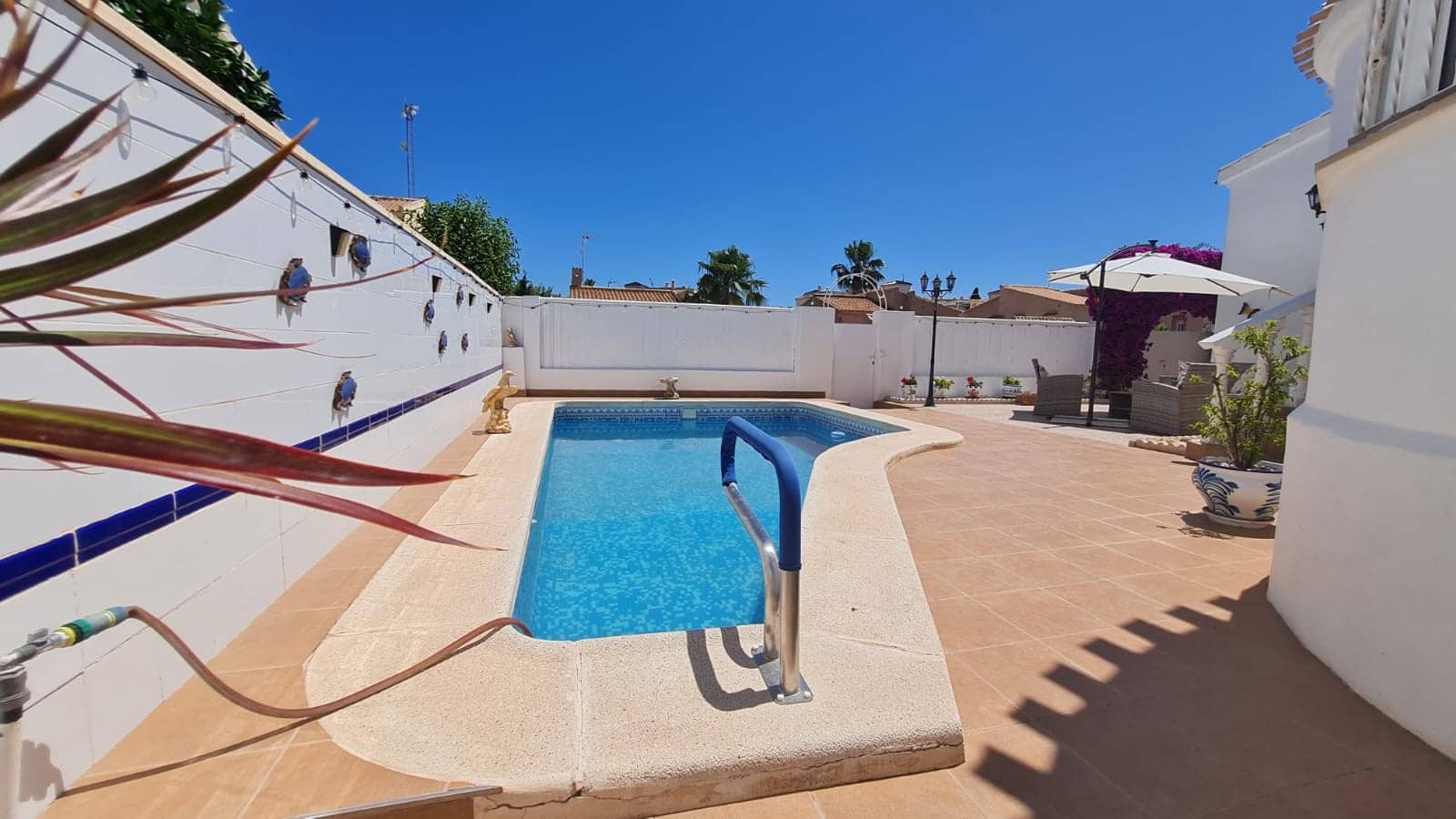 Chalet de 2 habitaciones en Orihuela Costa en venta con piscina garaje - 399.900 € (Ref: 10060365)
