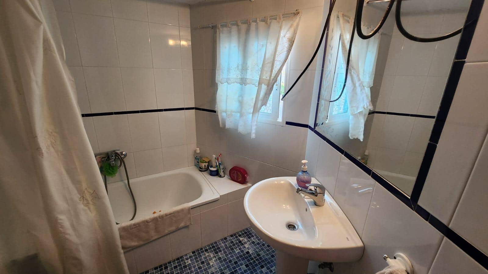 6 makuuhuone Huvila myytävänä paikassa Hondon de las Nieves mukana uima-altaan - 157 000 € (Ref: 10060378)