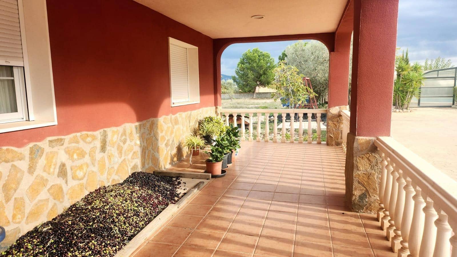 7 bedroom Finca/Country House for sale in Sax with pool - € 780,000 (Ref: 10060382)