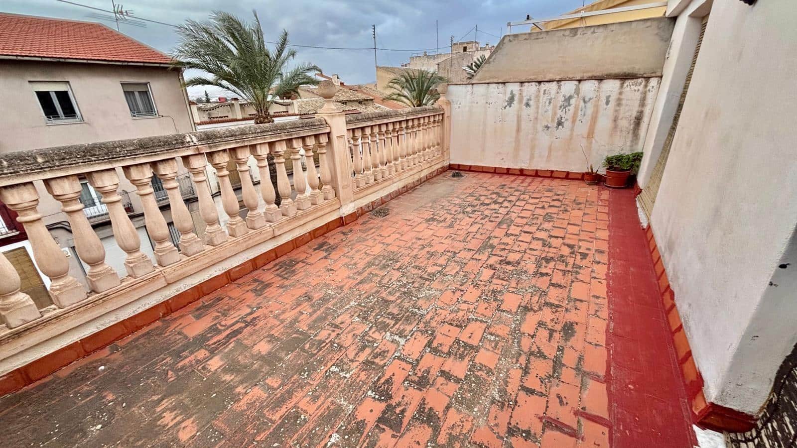 Casa de 5 habitaciones en Aspe en venta con garaje - 315.000 € (Ref: 10060384)