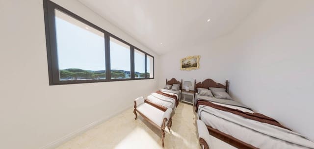 4 sypialnia Finka/Dom wiejski na sprzedaż w La Romana z basenem garażem - 399 000 € (Ref: 10060389)