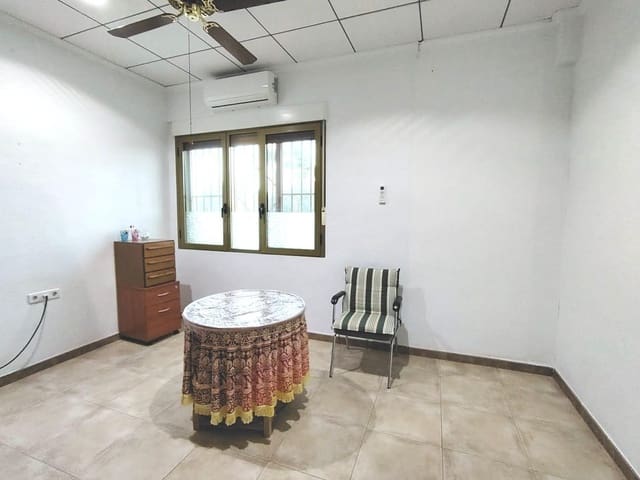 5 bedroom Villa for sale in Aspe with pool garage - € 355,000 (Ref: 10060395)
