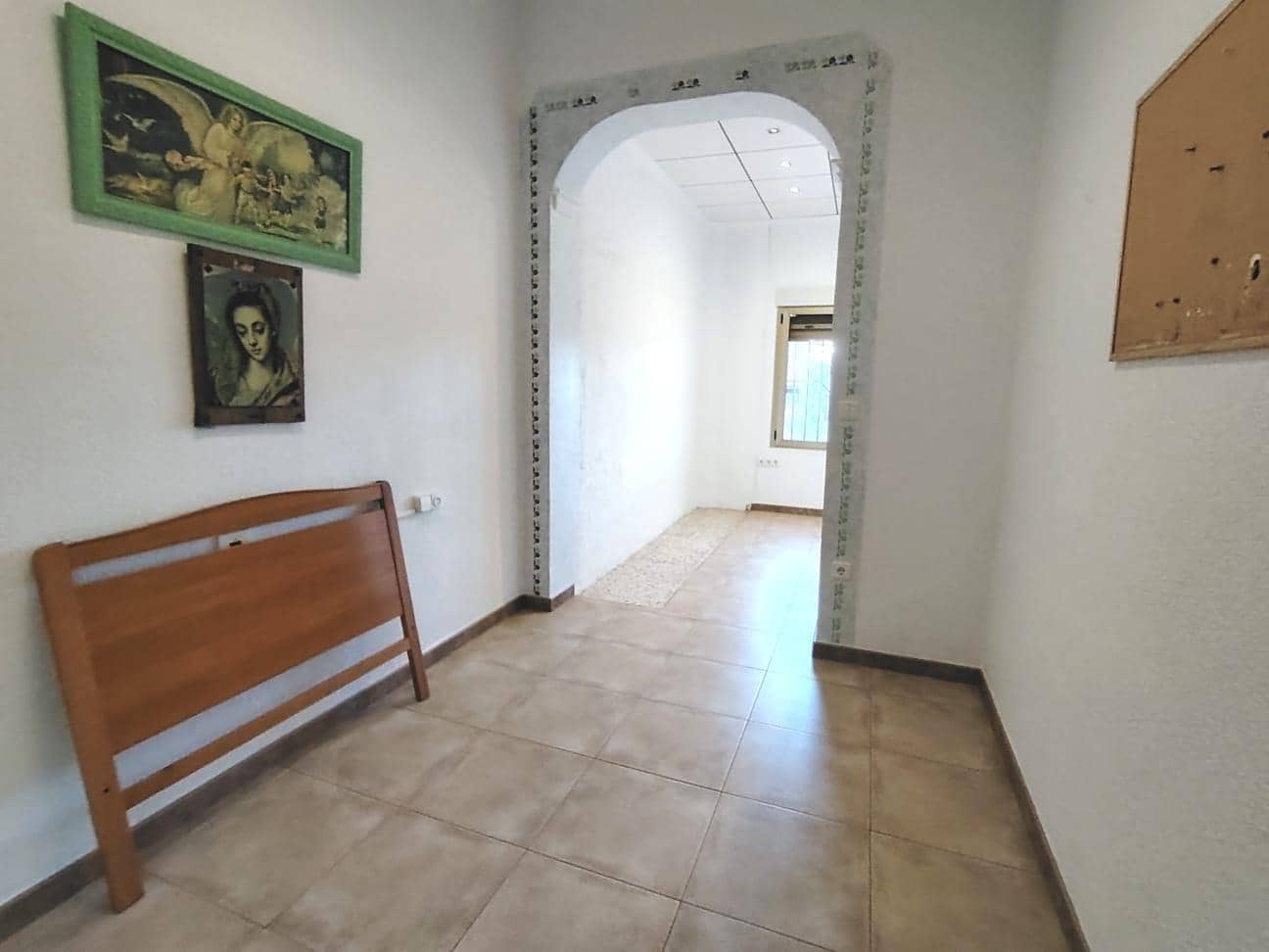 5 bedroom Villa for sale in Aspe with pool garage - € 355,000 (Ref: 10060395)
