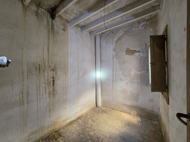5 Zimmer Haus zu verkaufen in Aspe mit Garage - 66.000 € (Ref: 10060396)