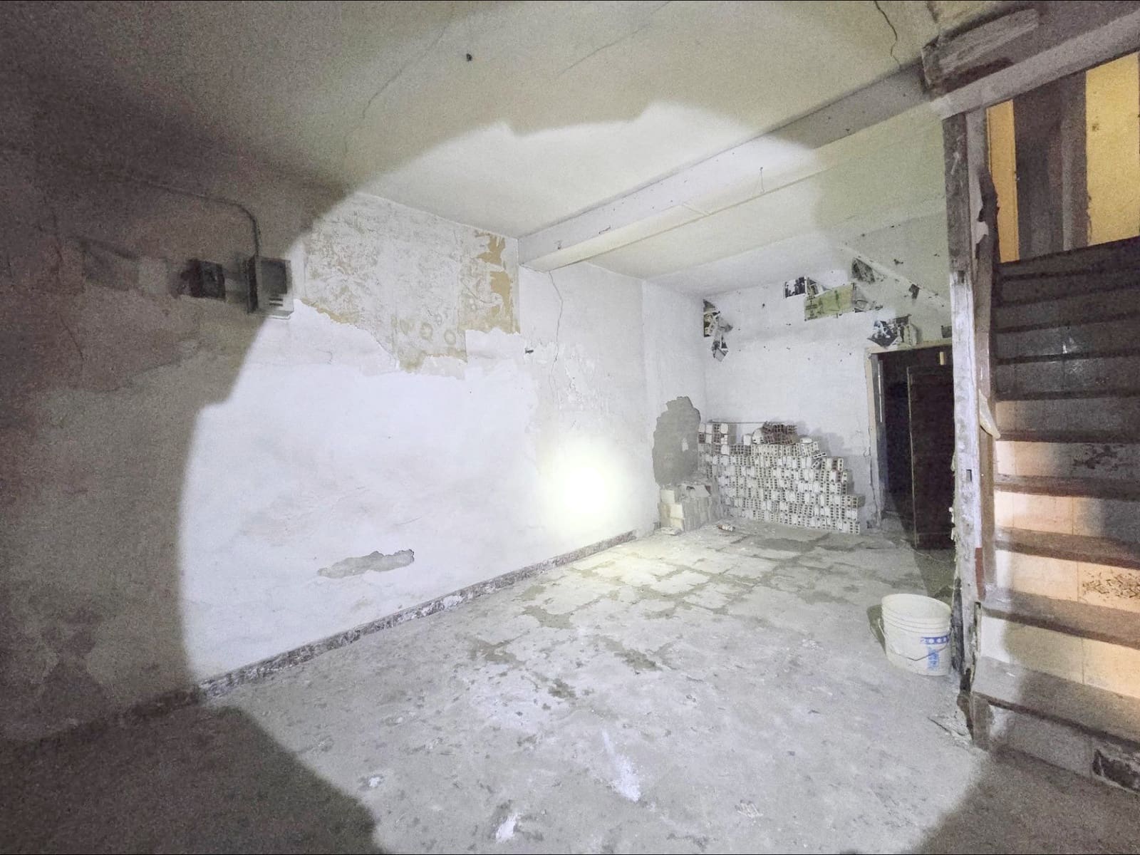 5 soverom Hus til salgs i Aspe med garasje - € 67 260 (Ref: 10060396)