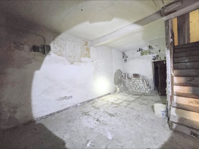 5 Zimmer Haus zu verkaufen in Aspe mit Garage - 66.000 € (Ref: 10060396)