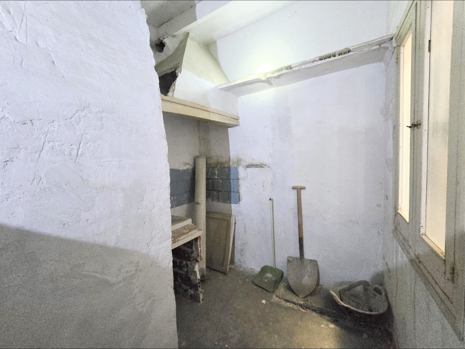 5 soverom Hus til salgs i Aspe med garasje - € 67 260 (Ref: 10060396)