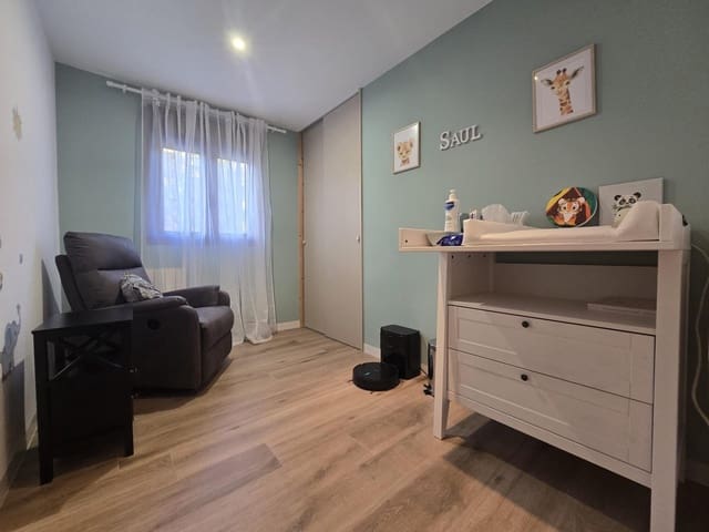 Casa de 3 habitaciones en Aspe en venta - 184.999 € (Ref: 10060410)