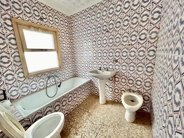 Casa de 3 habitaciones en Aspe en venta con garaje - 131.500 € (Ref: 10060446)