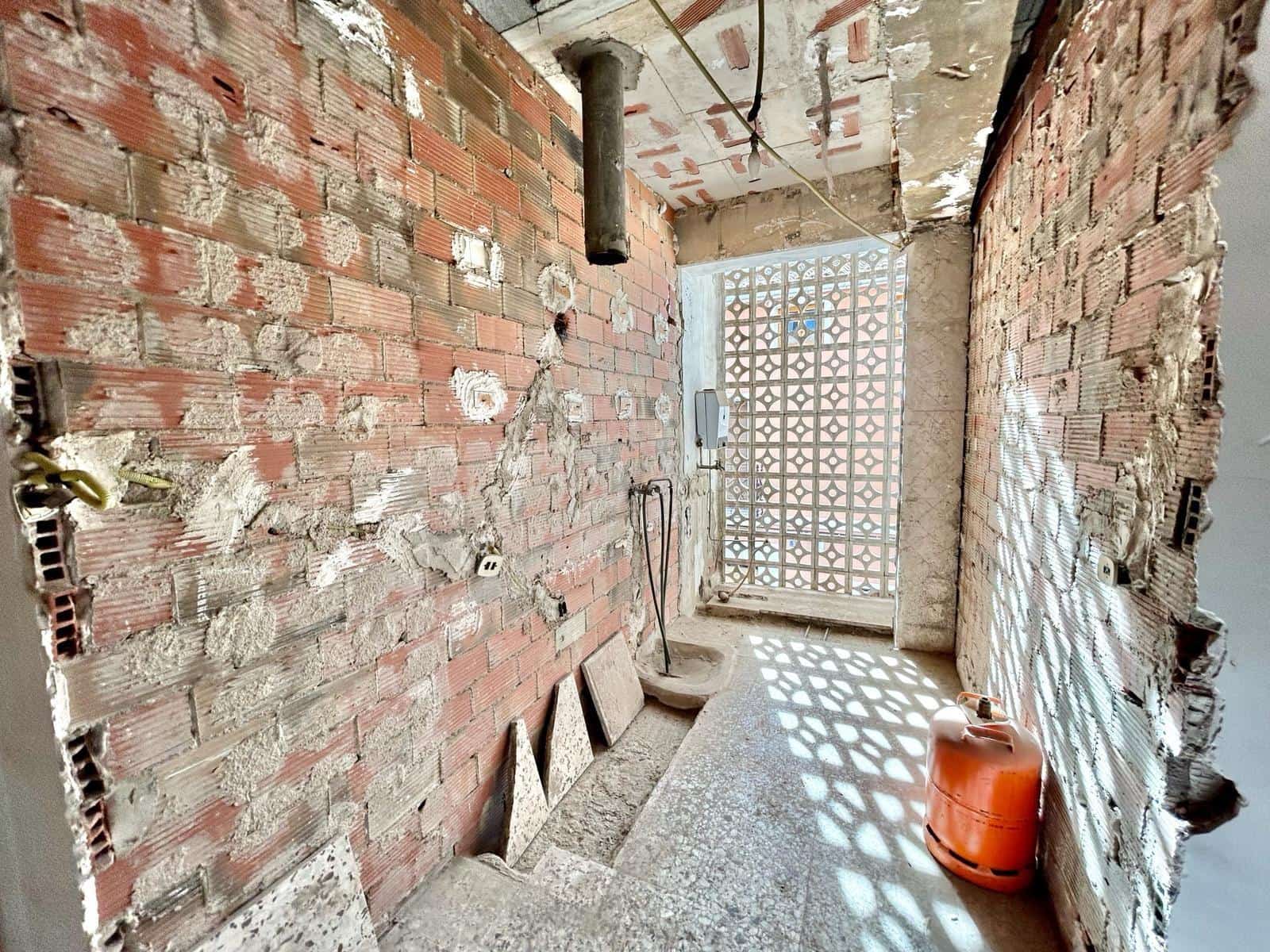 Casa de 3 habitaciones en Aspe en venta con garaje - 131.500 € (Ref: 10060446)