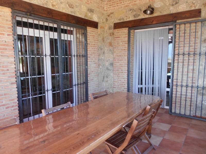 8 chambre Finca/Maison de Campagne à vendre à La Romana avec piscine garage - 800 000 € (Ref: 10060454)
