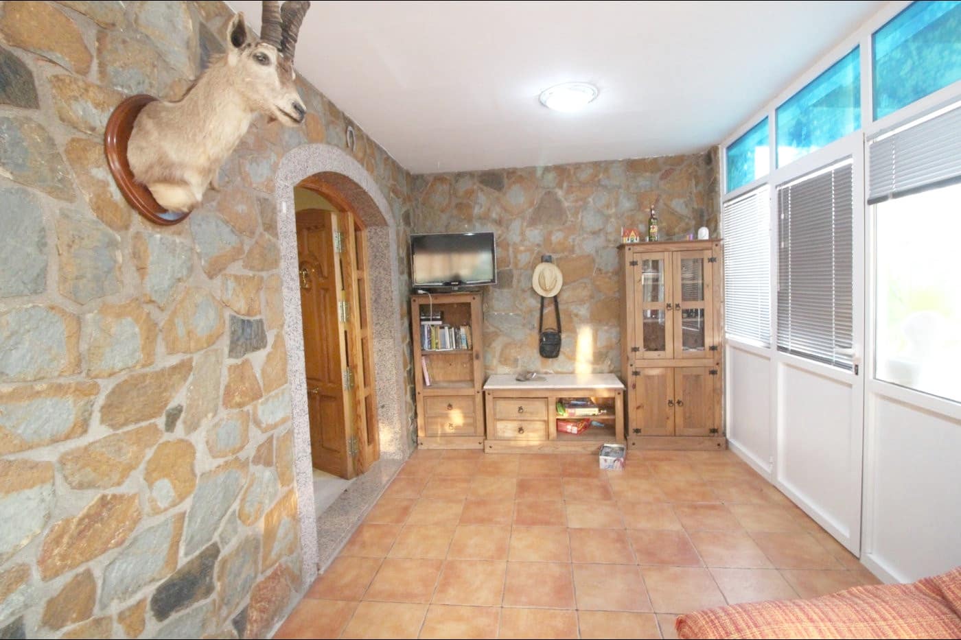 4 chambre Finca/Maison de Campagne à vendre à La Romana avec piscine garage - 350 000 € (Ref: 10060455)