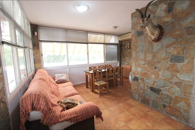 4 chambre Finca/Maison de Campagne à vendre à La Romana avec piscine garage - 350 000 € (Ref: 10060455)