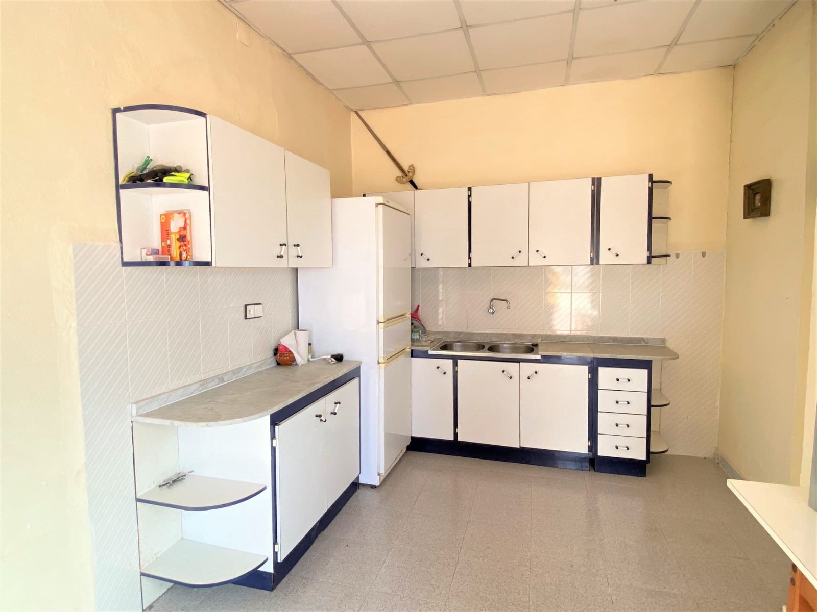 4 bedroom Finca/Country House for sale in Sax with pool garage - € 345,000 (Ref: 10060466)