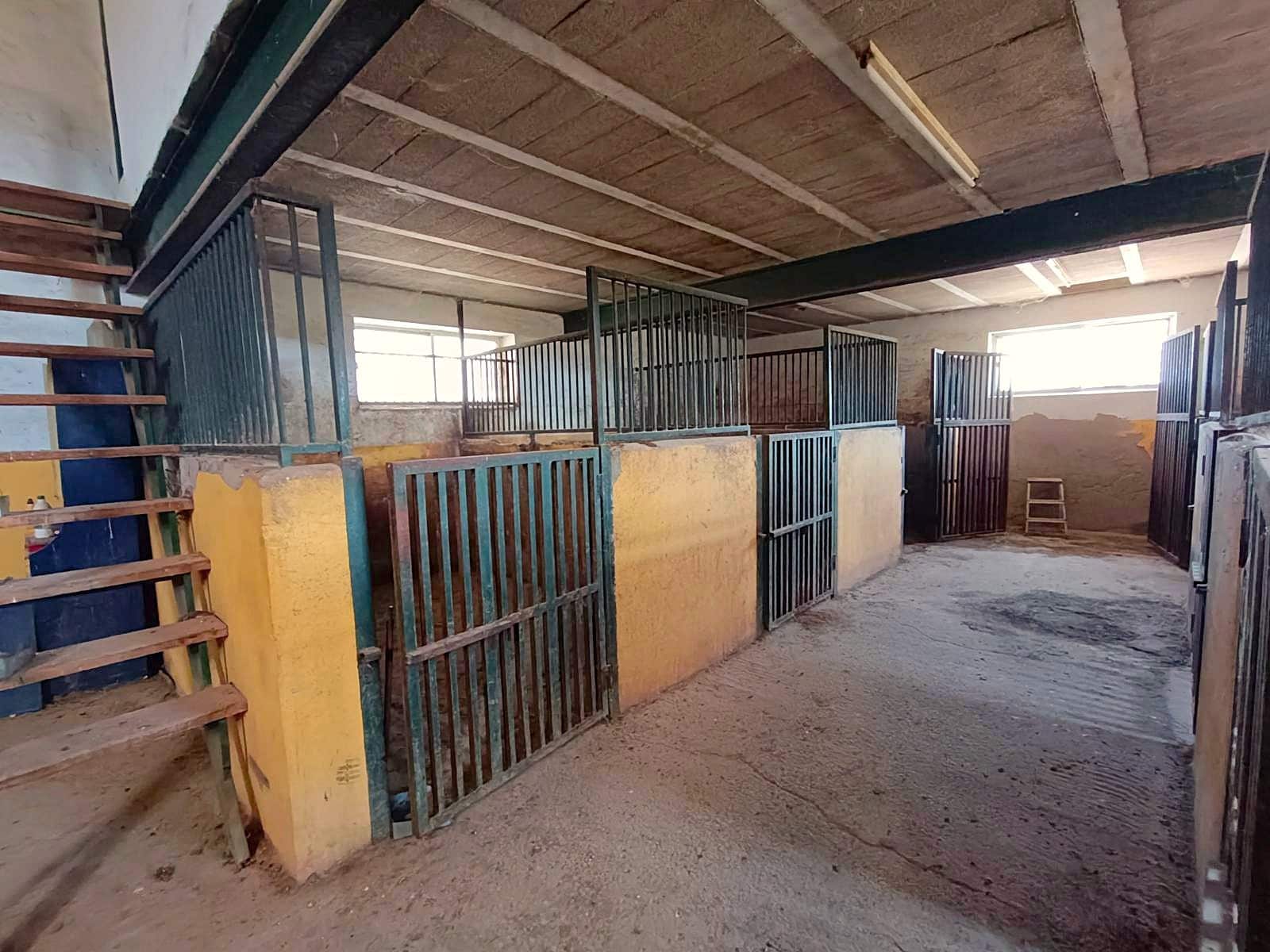 6 soveværelse Finca/Landehus til salg i Monovar / Monover med swimmingpool garage - € 395.000 (Ref: 10060468)