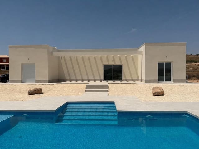 3 sovrum Finca/Hus på landet till salu i Pinoso med pool - 425 000 € (Ref: 10060476)
