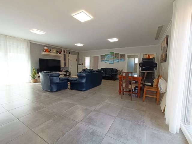 4 bedroom Finca/Country House for sale in Pinoso with pool - € 420,000 (Ref: 10060477)
