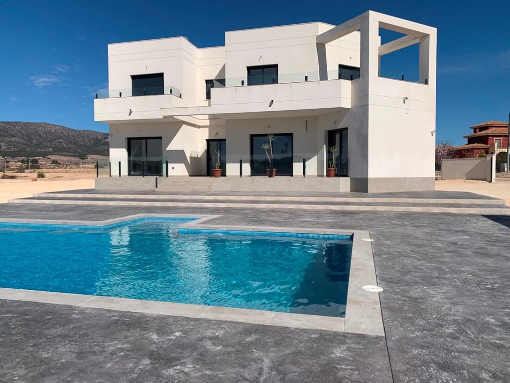 6 bedroom Finca/Country House for sale in Pinoso with pool - € 518,000 (Ref: 10060487)