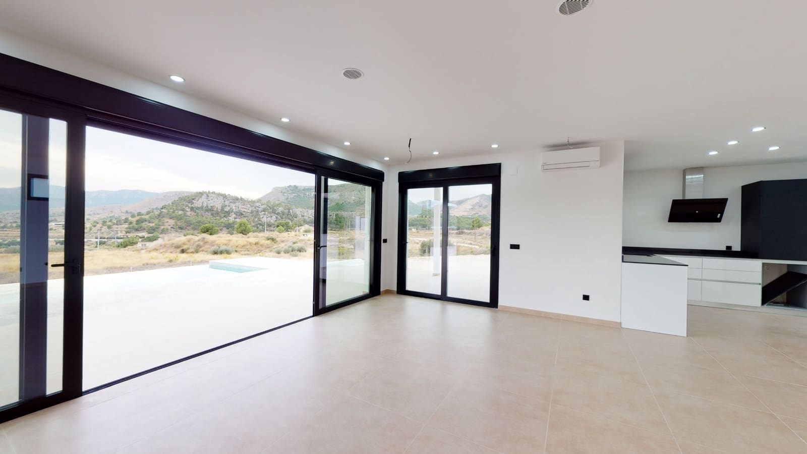 3 sovrum Finca/Hus på landet till salu i Pinoso med pool - 370 000 € (Ref: 10060489)