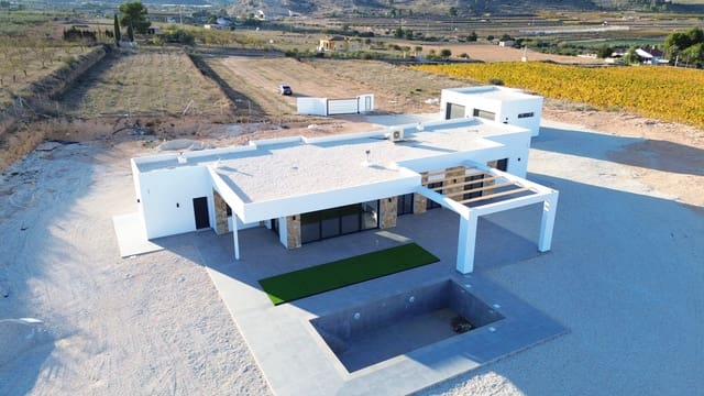 Finca/Casa Rural de 3 habitaciones en La Romana en venta con piscina garaje - 470.000 € (Ref: 10060493)