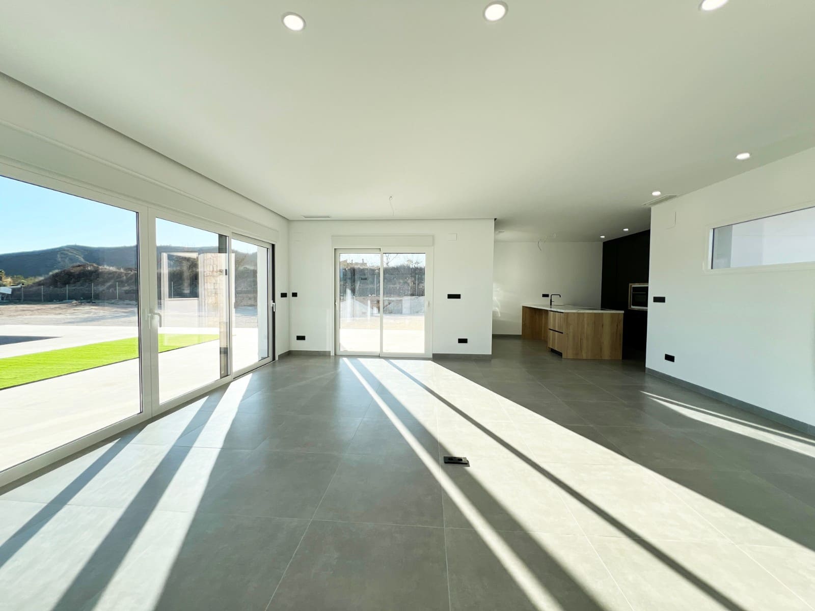 Finca/Casa Rural de 3 habitaciones en La Romana en venta con piscina garaje - 470.000 € (Ref: 10060493)