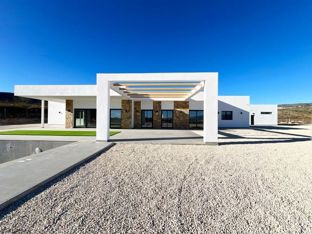 Finca/Casa Rural de 3 habitaciones en La Romana en venta con piscina garaje - 470.000 € (Ref: 10060493)