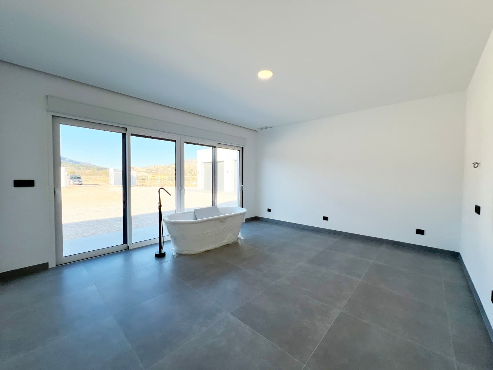 Finca/Casa Rural de 3 habitaciones en La Romana en venta con piscina garaje - 470.000 € (Ref: 10060493)