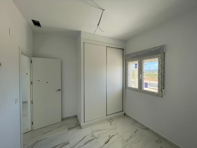 6 quarto Quinta/Casa Rural para venda em Pinoso com piscina garagem - 611 000 € (Ref: 10072644)