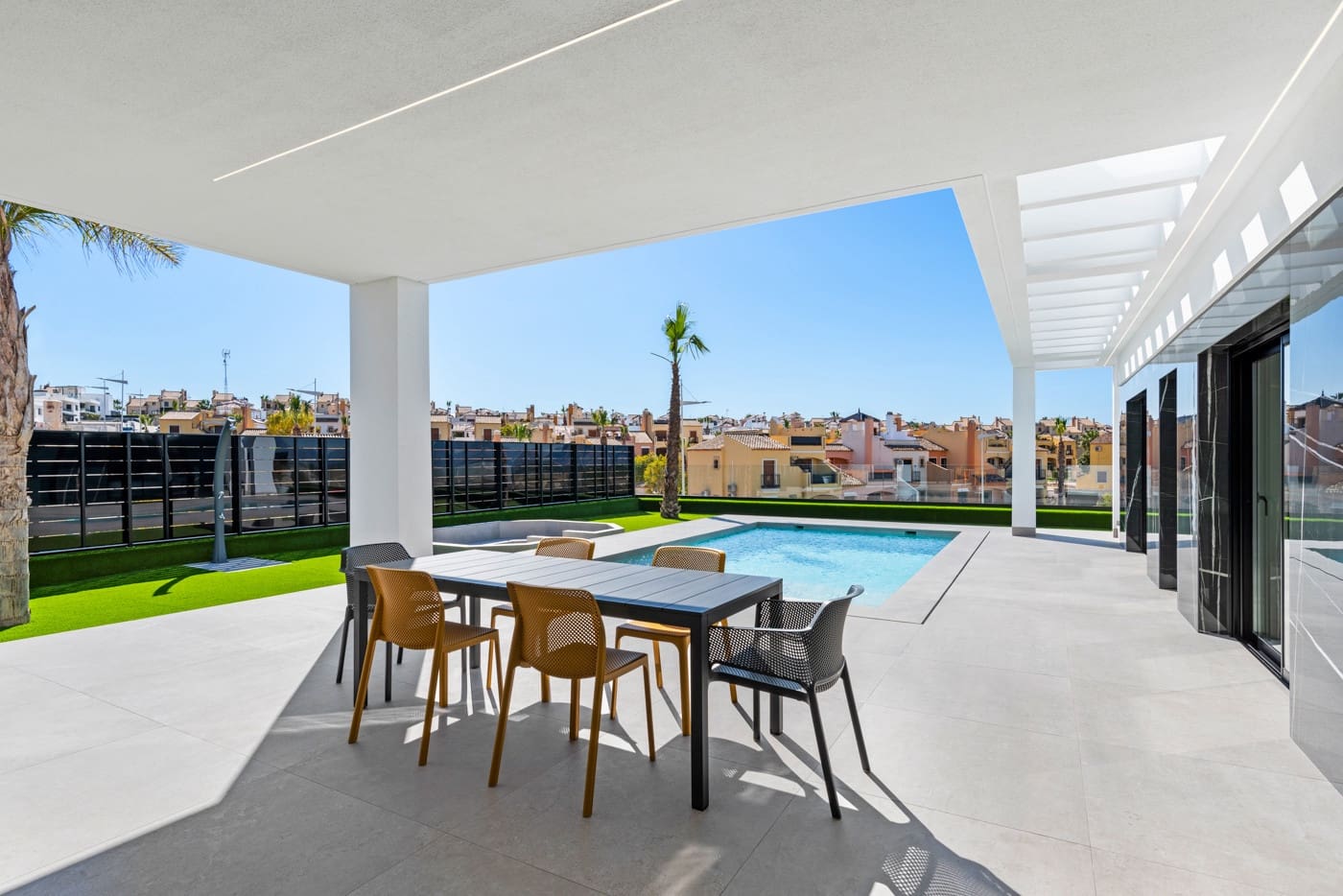 3 Zimmer Villa zu verkaufen in Algorfa mit Pool Garage - 670.000 € (Ref: 10072648)