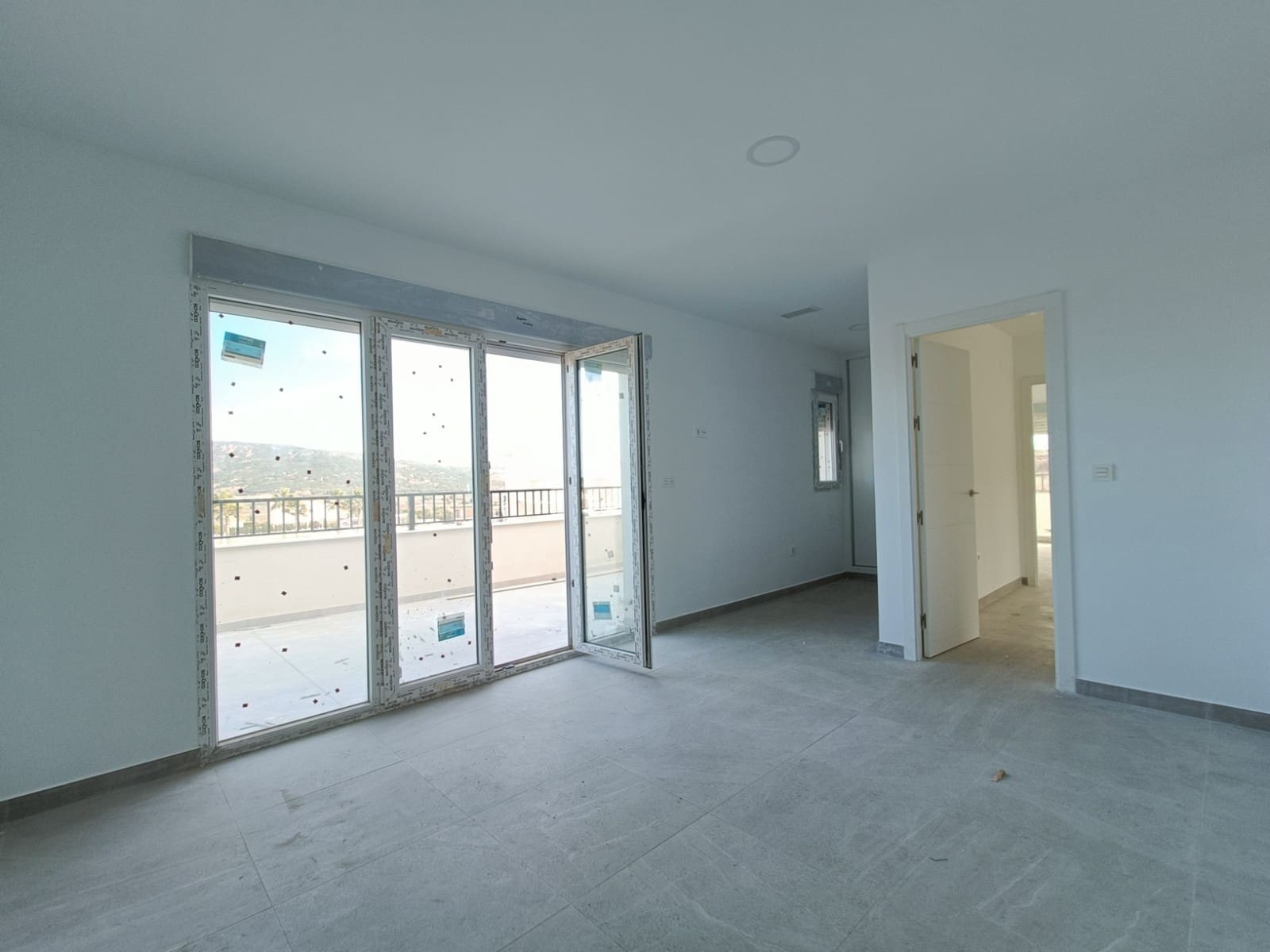 3 sypialnia Finka/Dom wiejski na sprzedaż w Pinoso z basenem garażem - 375 000 € (Ref: 10072653)