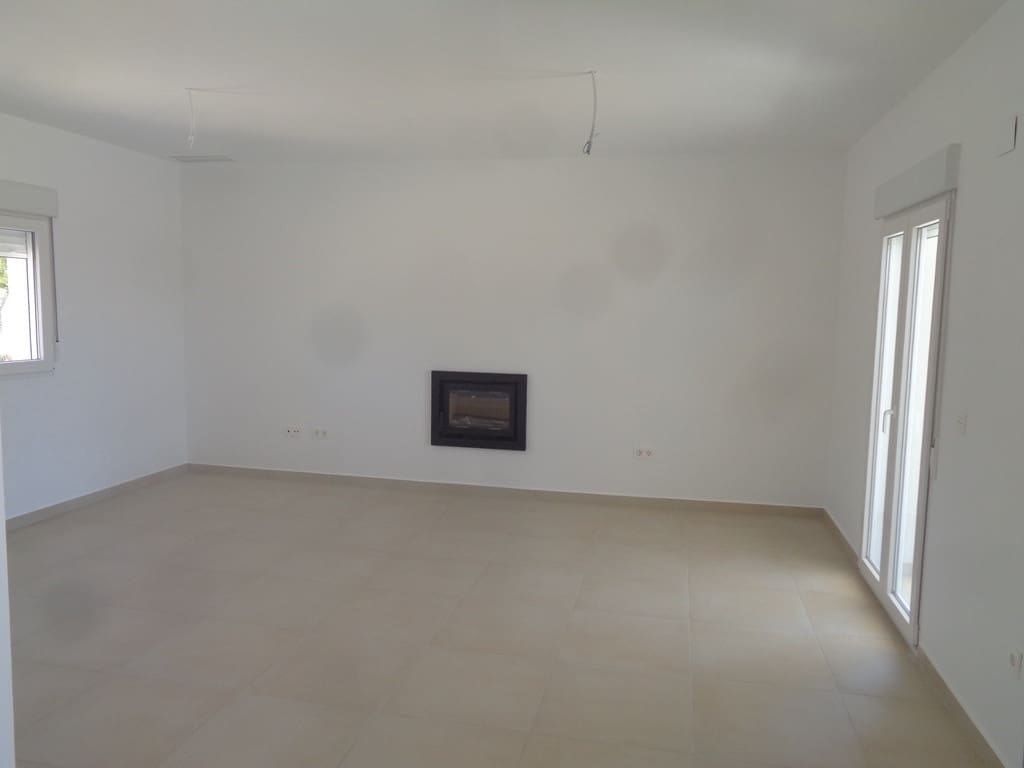 3 sovrum Finca/Hus på landet till salu i Pinoso med pool garage - 397 000 € (Ref: 10072654)