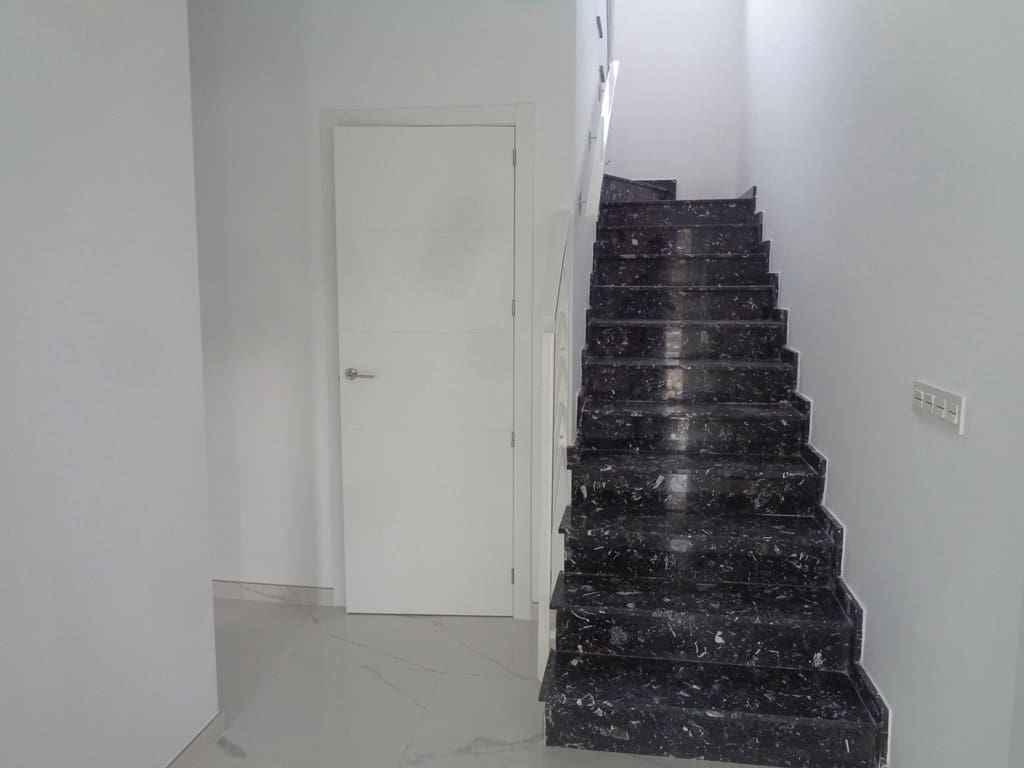 3 sypialnia Finka/Dom wiejski na sprzedaż w Pinoso z basenem garażem - 423 000 € (Ref: 10072655)