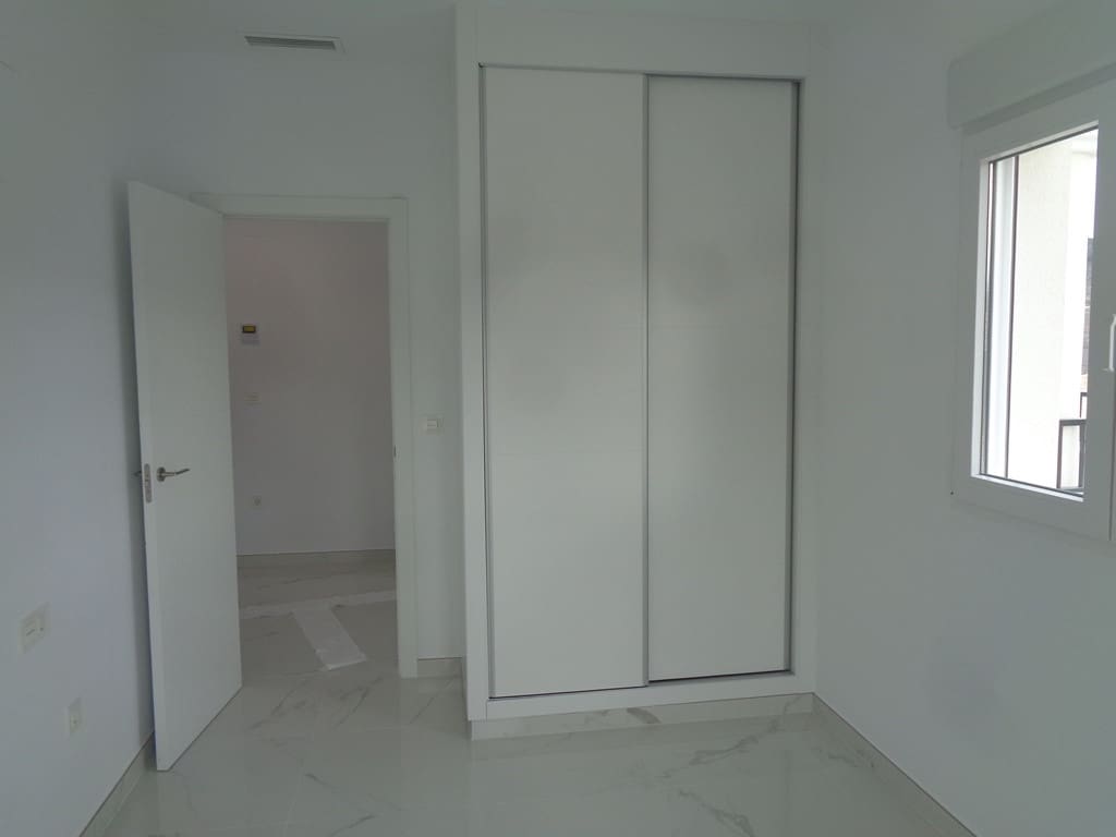3 sypialnia Finka/Dom wiejski na sprzedaż w Pinoso z basenem garażem - 423 000 € (Ref: 10072655)