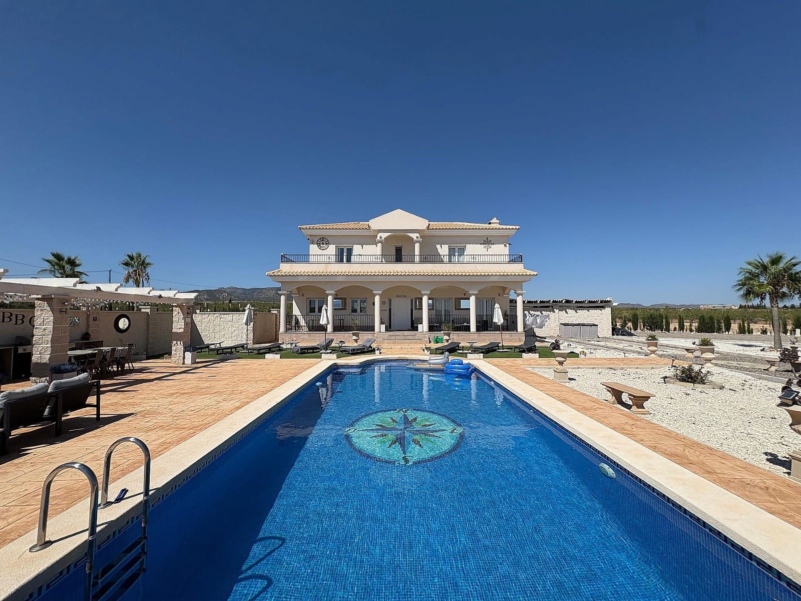 3 quarto Quinta/Casa Rural para venda em Pinoso com piscina garagem - 449 000 € (Ref: 10072656)
