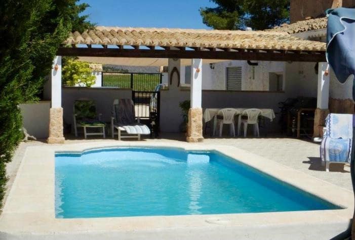 5 slaapkamer Finca/Landhuis te koop in Pinoso met zwembad garage - € 299.995 (Ref: 10111812)