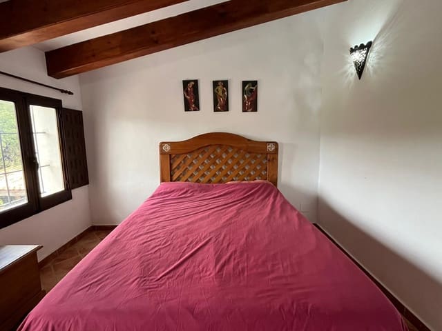 5 slaapkamer Finca/Landhuis te koop in Pinoso met zwembad garage - € 299.995 (Ref: 10111812)