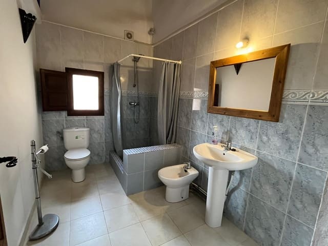 5 slaapkamer Finca/Landhuis te koop in Pinoso met zwembad garage - € 299.995 (Ref: 10111812)