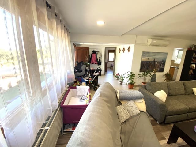 4 soveværelse Finca/Landehus til salg i Sax med swimmingpool garage - € 239.995 (Ref: 10111817)
