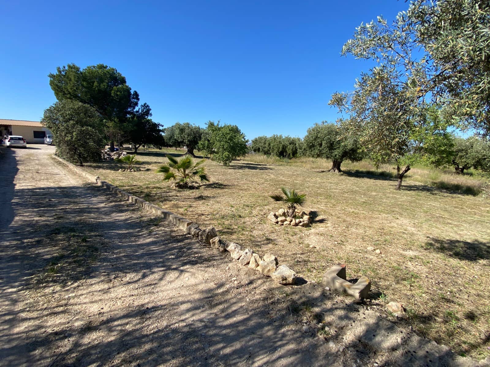 4 soveværelse Finca/Landehus til salg i Sax med swimmingpool garage - € 239.995 (Ref: 10111817)