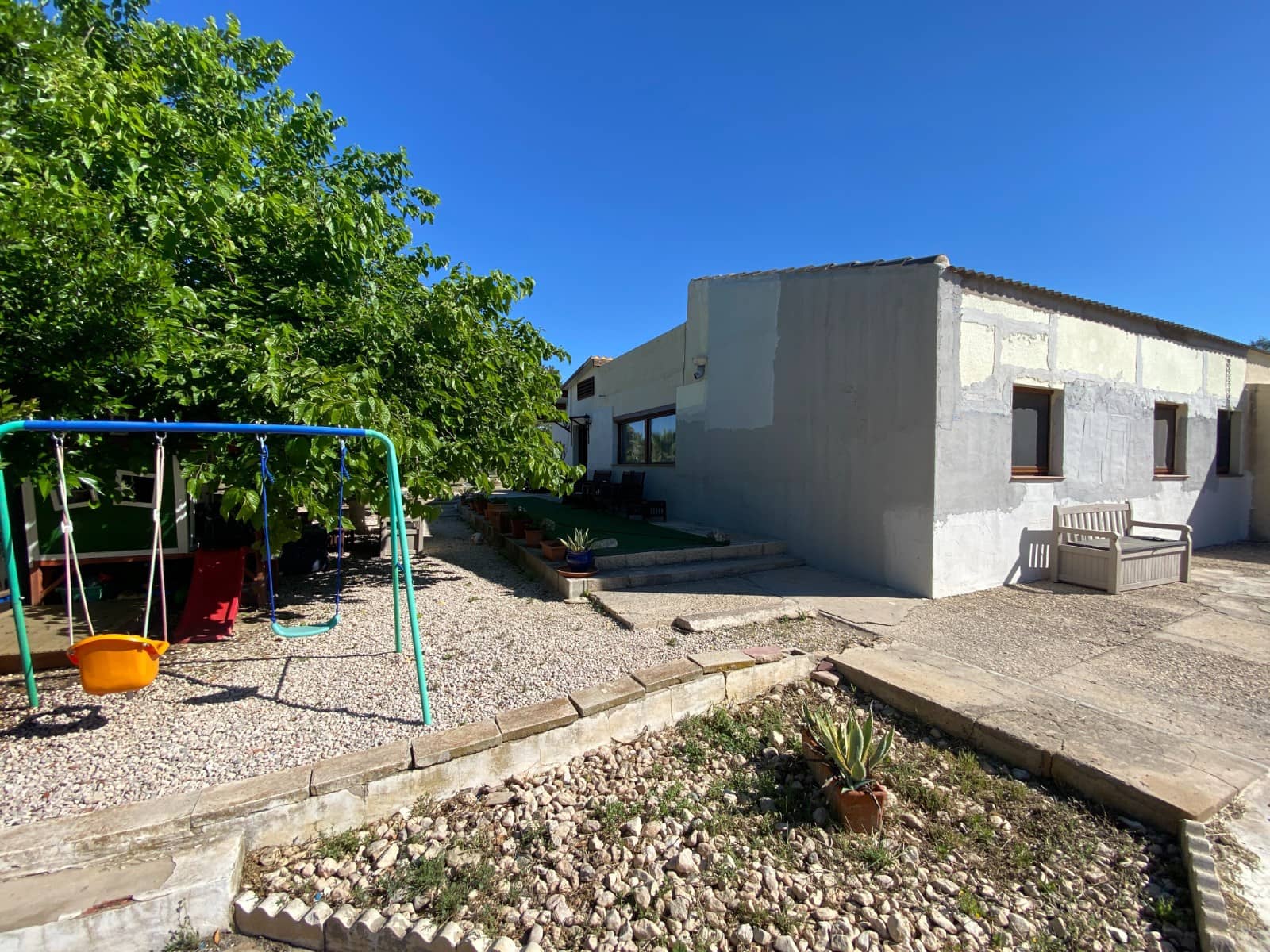 4 soveværelse Finca/Landehus til salg i Sax med swimmingpool garage - € 239.995 (Ref: 10111817)