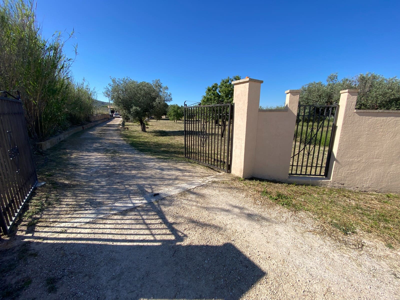 4 soveværelse Finca/Landehus til salg i Sax med swimmingpool garage - € 239.995 (Ref: 10111817)