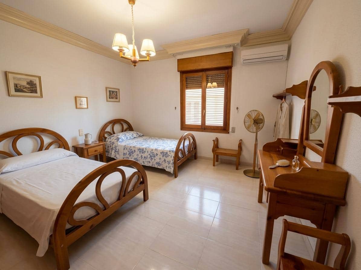4 bedroom Villa for sale in Aspe with pool - € 257,500 (Ref: 10111820)