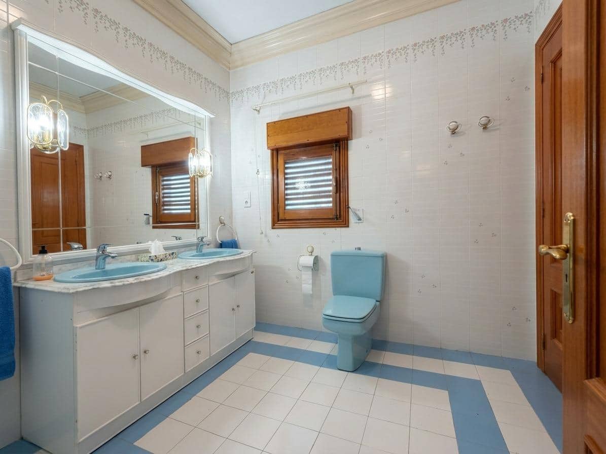 4 bedroom Villa for sale in Aspe with pool - € 257,500 (Ref: 10111820)