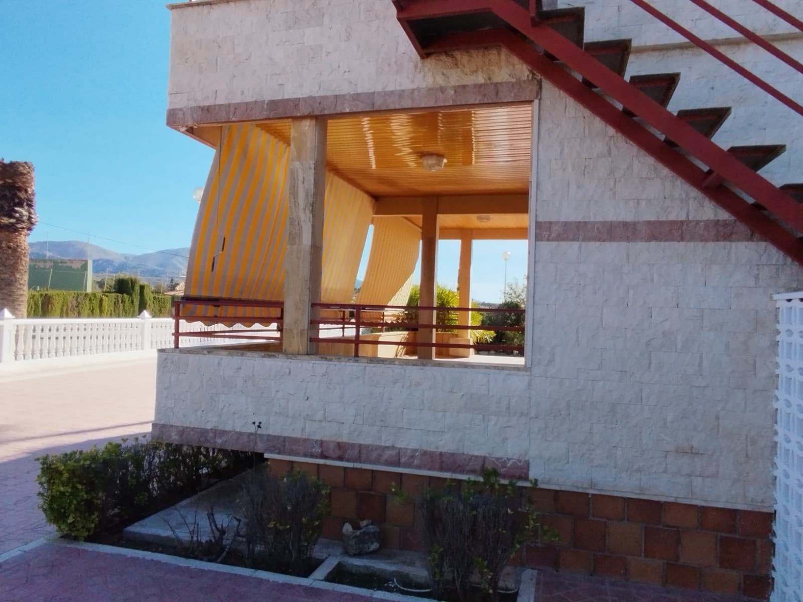 Finca/Casa Rural de 3 habitaciones en Sax en venta con piscina garaje - 525.000 € (Ref: 10151476)