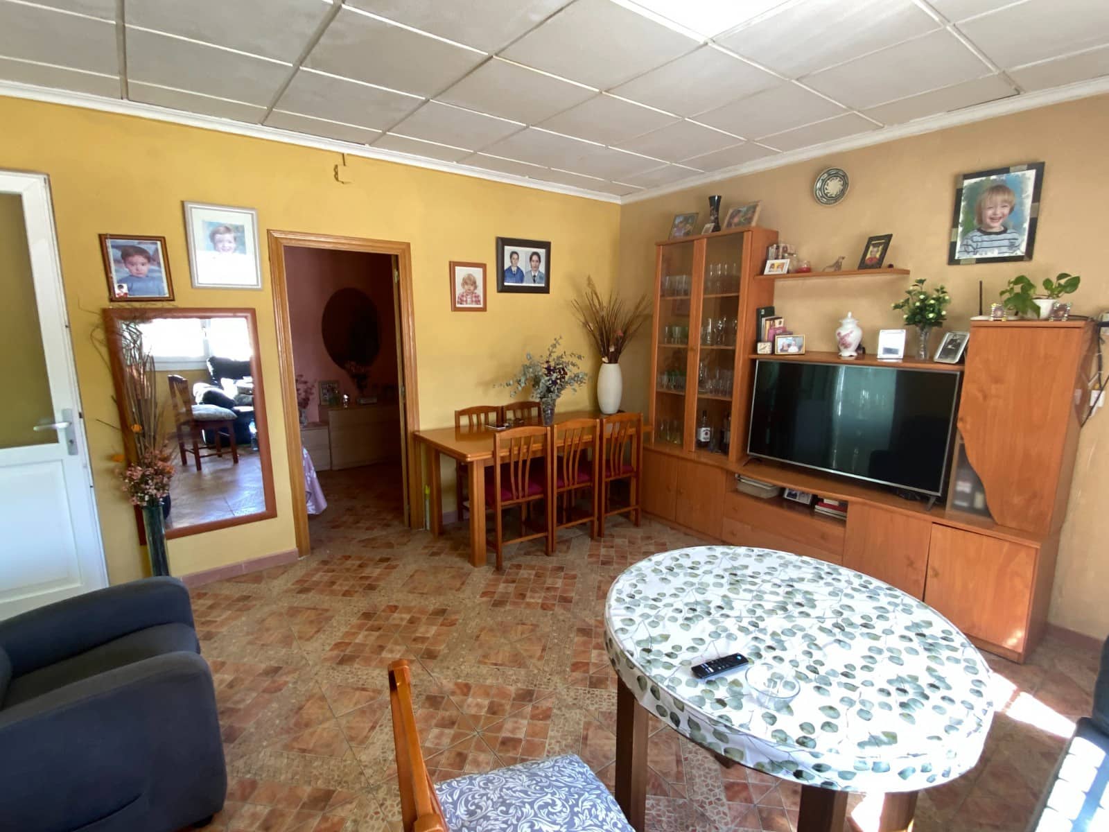 4 sypialnia Finka/Dom wiejski na sprzedaż w Sax z basenem garażem - 239 995 € (Ref: 10175267)