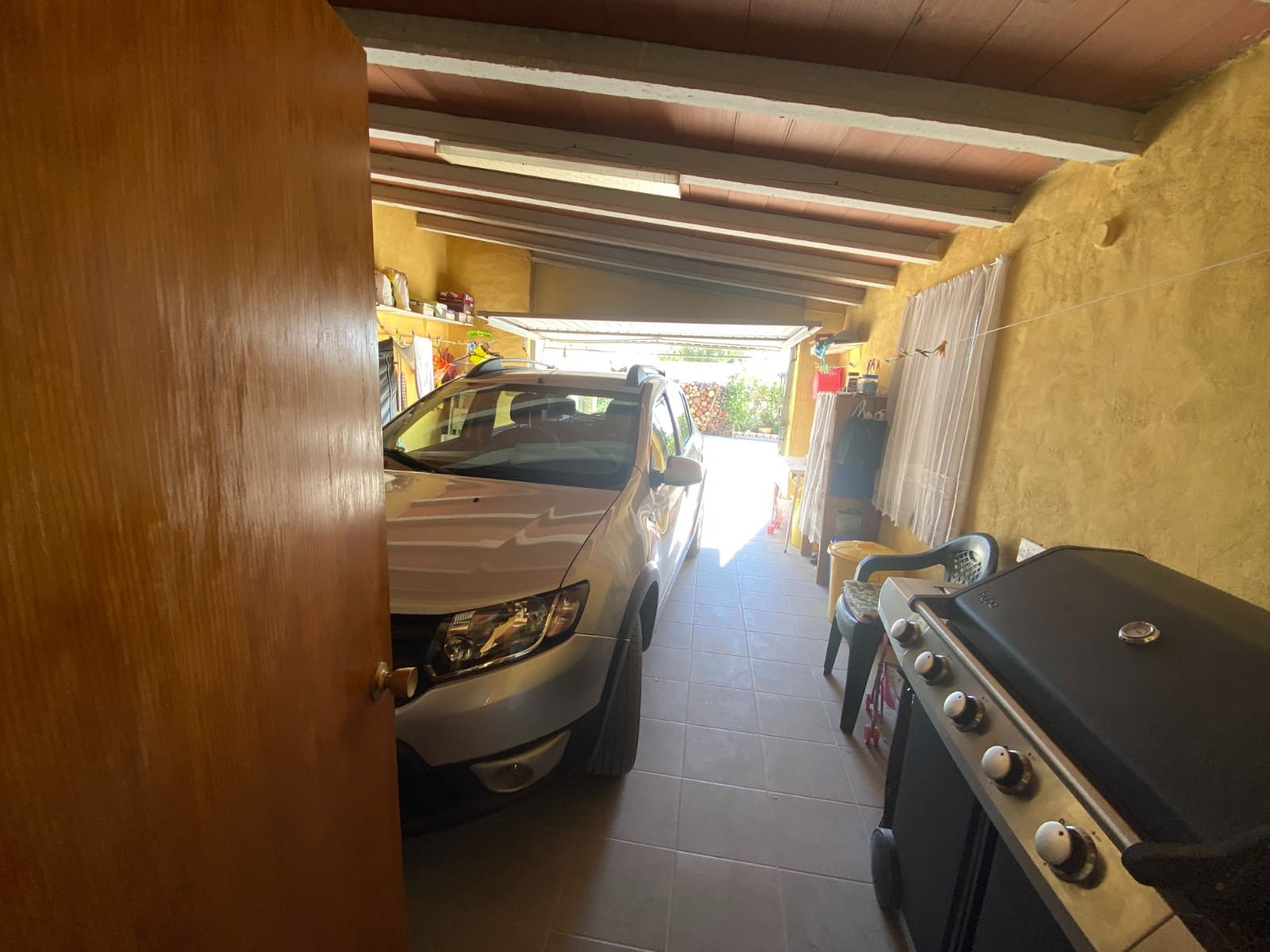 4 sypialnia Finka/Dom wiejski na sprzedaż w Sax z basenem garażem - 239 995 € (Ref: 10175267)