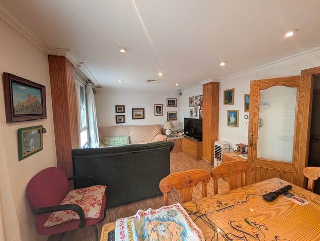 Casa de 4 habitaciones en Sax en venta con garaje - 199.995 € (Ref: 10175268)