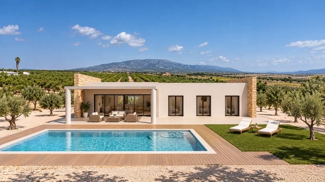 3 soveværelse Finca/Landehus til salg i Pinoso med swimmingpool - € 390.000 (Ref: 10175272)