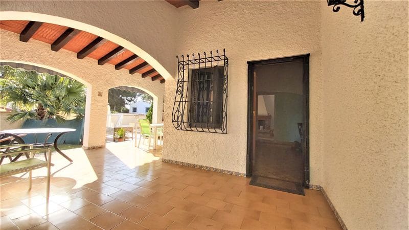 4 soveværelse Villa til salg i Torrevieja med swimmingpool - € 799.995 (Ref: 7290008)